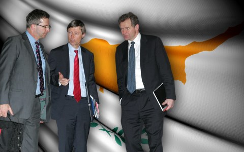 «Η τρόικα δεν θα βγάλει την Κύπρο από τα αδιέξοδα»