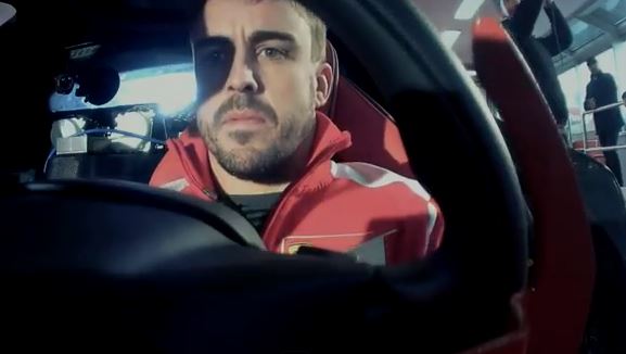 BINTEO-Ο Αλόνσο οδηγεί τη “La Ferrari”