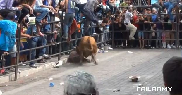 BINTEO-Οι πτώσεις συνεχίζονται, μαζί και το γέλιο