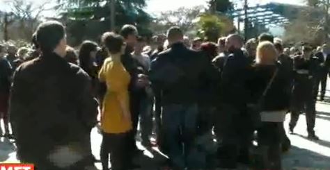 ΒΙΝΤΕΟ-Έτσι έδιωξαν την Χρυσή Αυγή