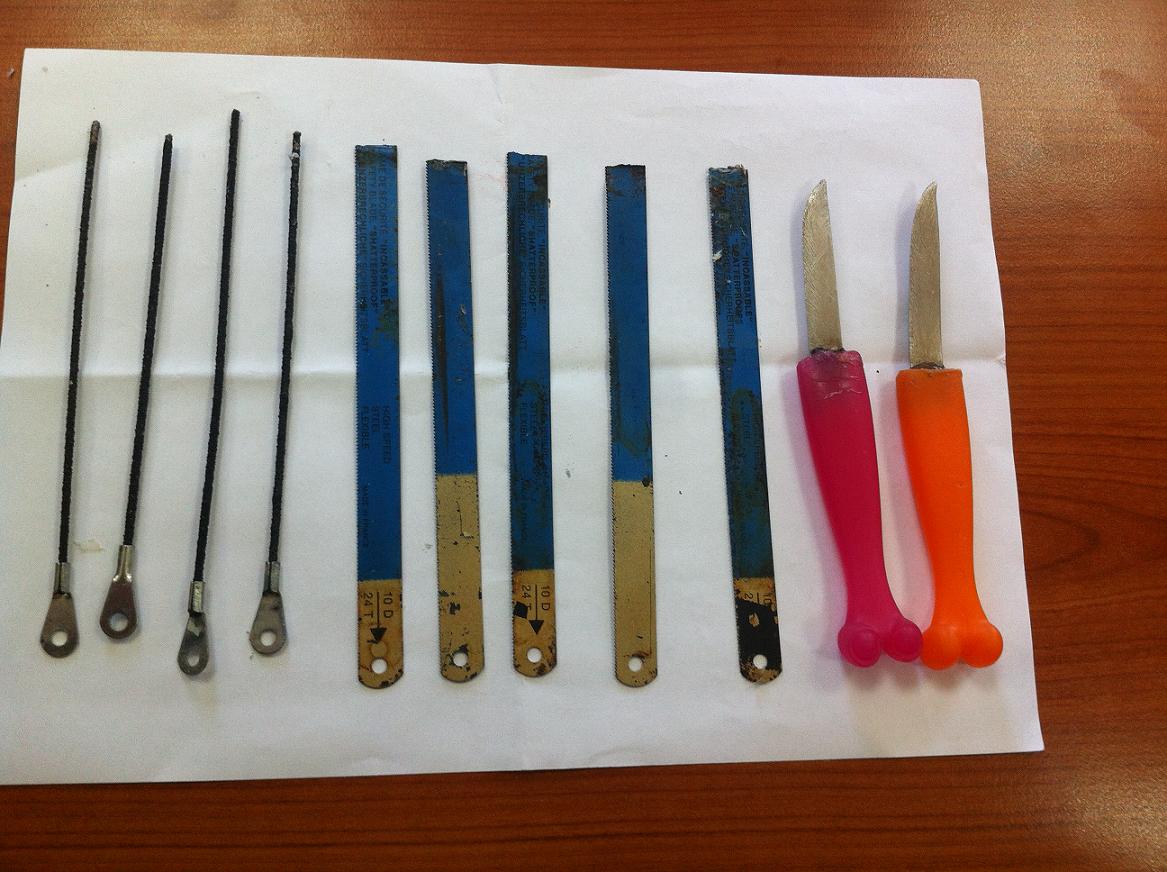 ΦΩΤΟ-“Oπλοστάσιο” στο κελί του Βλαστού