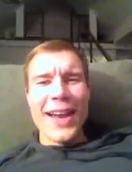 ΒΙΝΤΕΟ-Ο…μεθυσμένος Μπαντστούμπερ τραγουδά