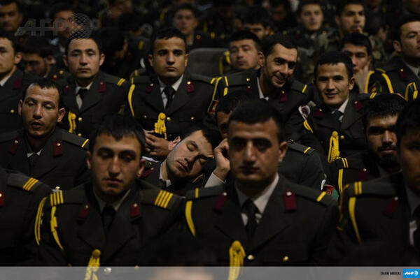 ΦΩΤΟ-Η ξεκούραση του…πολεμιστή