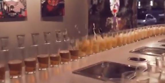 ΒΙΝΤΕΟ-100 ποτά σε λίγα δευτερόλεπτα!
