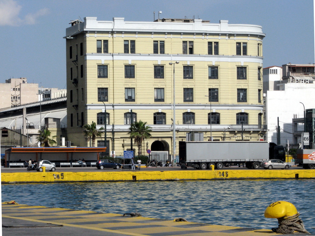 Αυξημένη η κίνηση στα λιμάνια