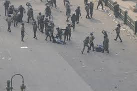 Τους ξυλοκόπησαν μέχρι θανάτου