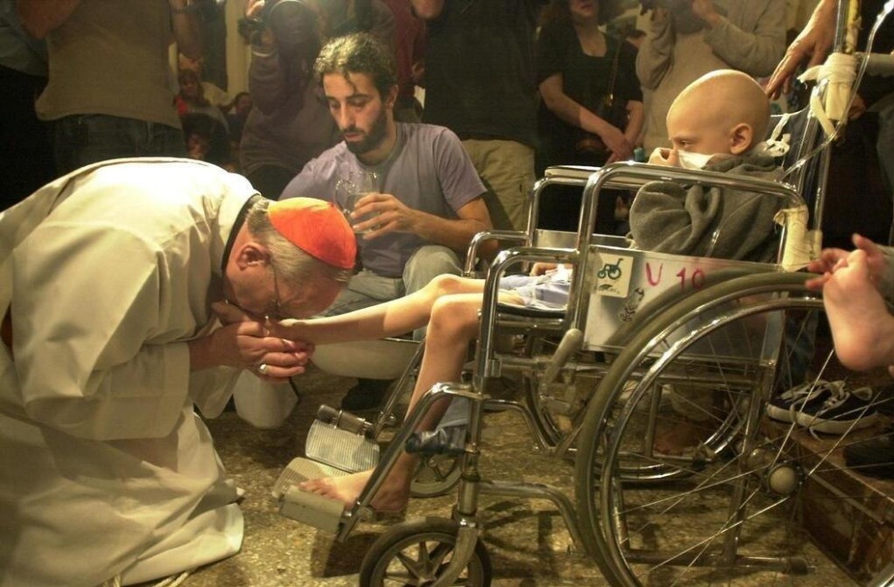 ΦΩΤΟ-Η ταπεινότητα του νέου Πάπα