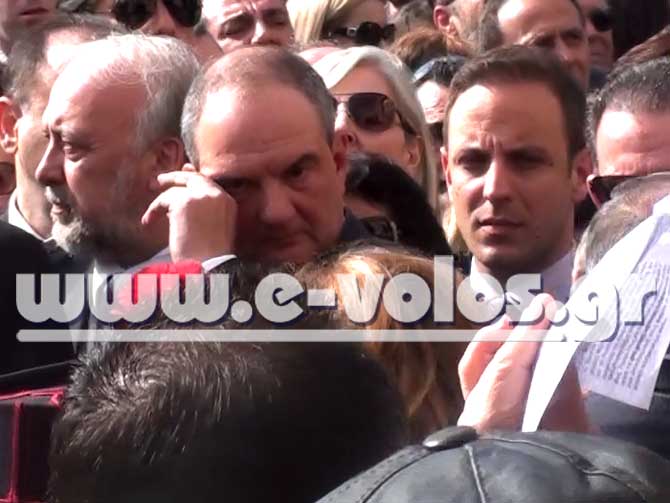 ΒΙΝΤΕΟ- Τα δάκρυα του Καραμανλή