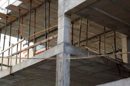 «Βουτιά» 36,7% στις οικοδομικές άδειες