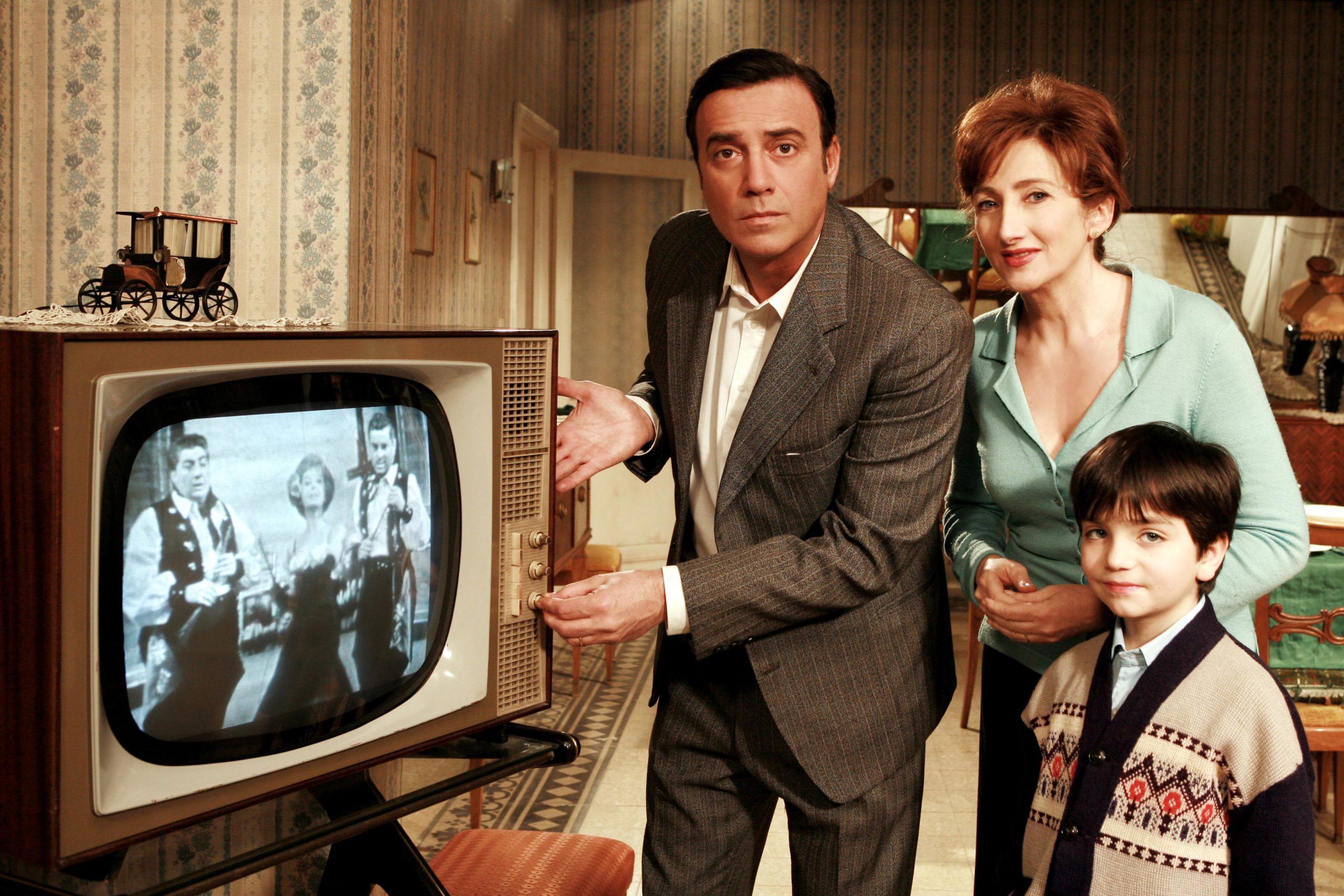 “Raccontami”: Η νέα σειρά της ΕΤ1