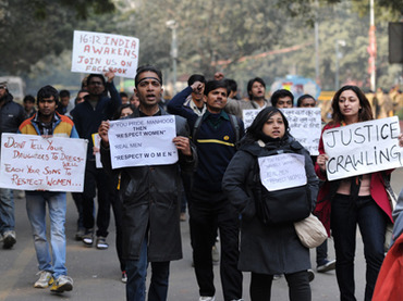 Κρεμάστηκε με τα ρούχα του ο Ινδός βιαστής