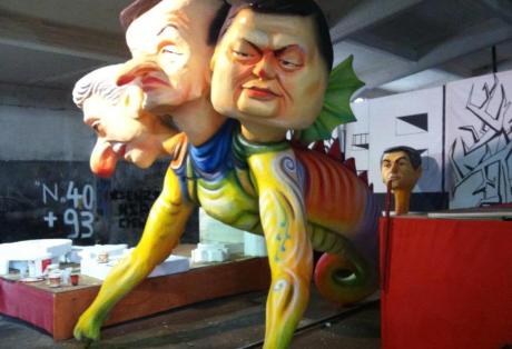 Σαμαράς, Βενιζέλος, Κουβέλης στο πατρινό καρναβάλι