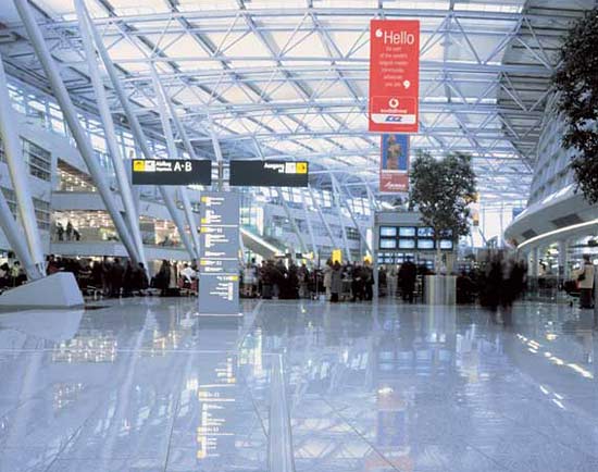 Χάος στα γερμανικά αεροδρόμια