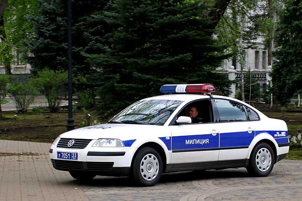 Ρωσία: Ένοπλος κρατάει τρεις ομήρους σε σχολείο