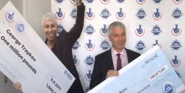 Αυτό είναι τύχη! Κέρδισε δύο φορές το λαχείο