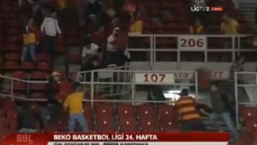 ΒΙΝΤΕΟ-Πολύ ξύλο στην Τουρκία