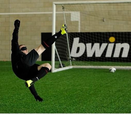 ΒΙΝΤΕΟ-Ρούνεϊ: Σκοράρει με κλειστά μάτια!