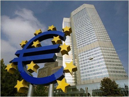Η ΕΚΤ πετάει το “μπαλάκι” στην Κύπρο