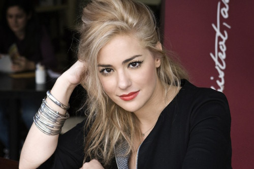 H Mποφίλιου θα γίνει… “Εβίτα”