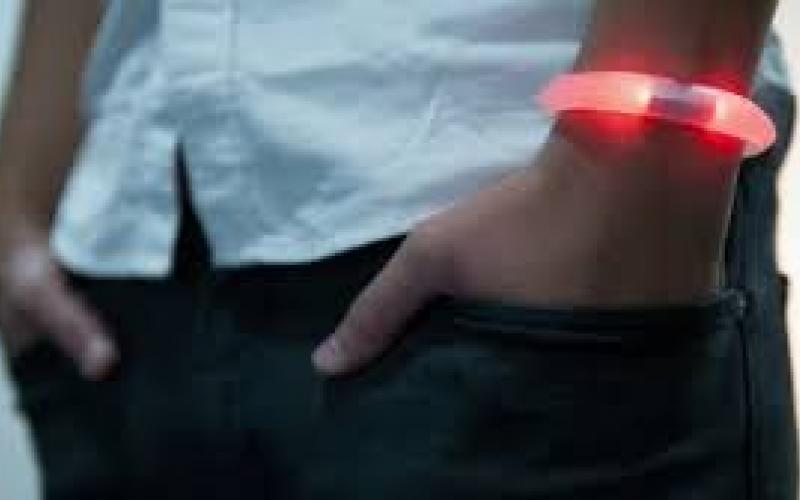 Το …βραχιόλι του Facebook