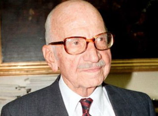 Σαν σήμερα γεννήθηκε ο Ξενοφών Ζολώτας