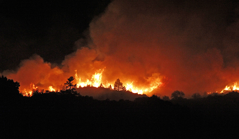ΤΩΡΑ:Υπό μερικό έλεγχο η φωτιά στην Ταυγέτη
