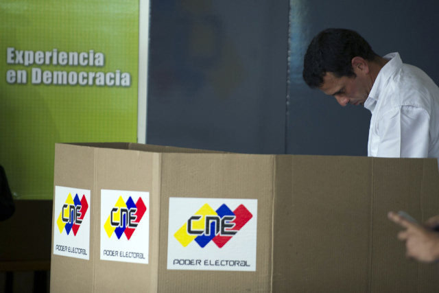 Στις 14 Απριλίου οι εκλογές στη Βενεζουέλα