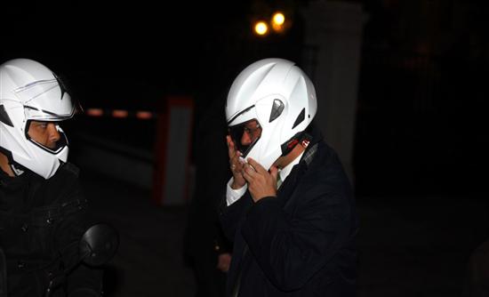 Ο… μηχανόβιος υπουργός