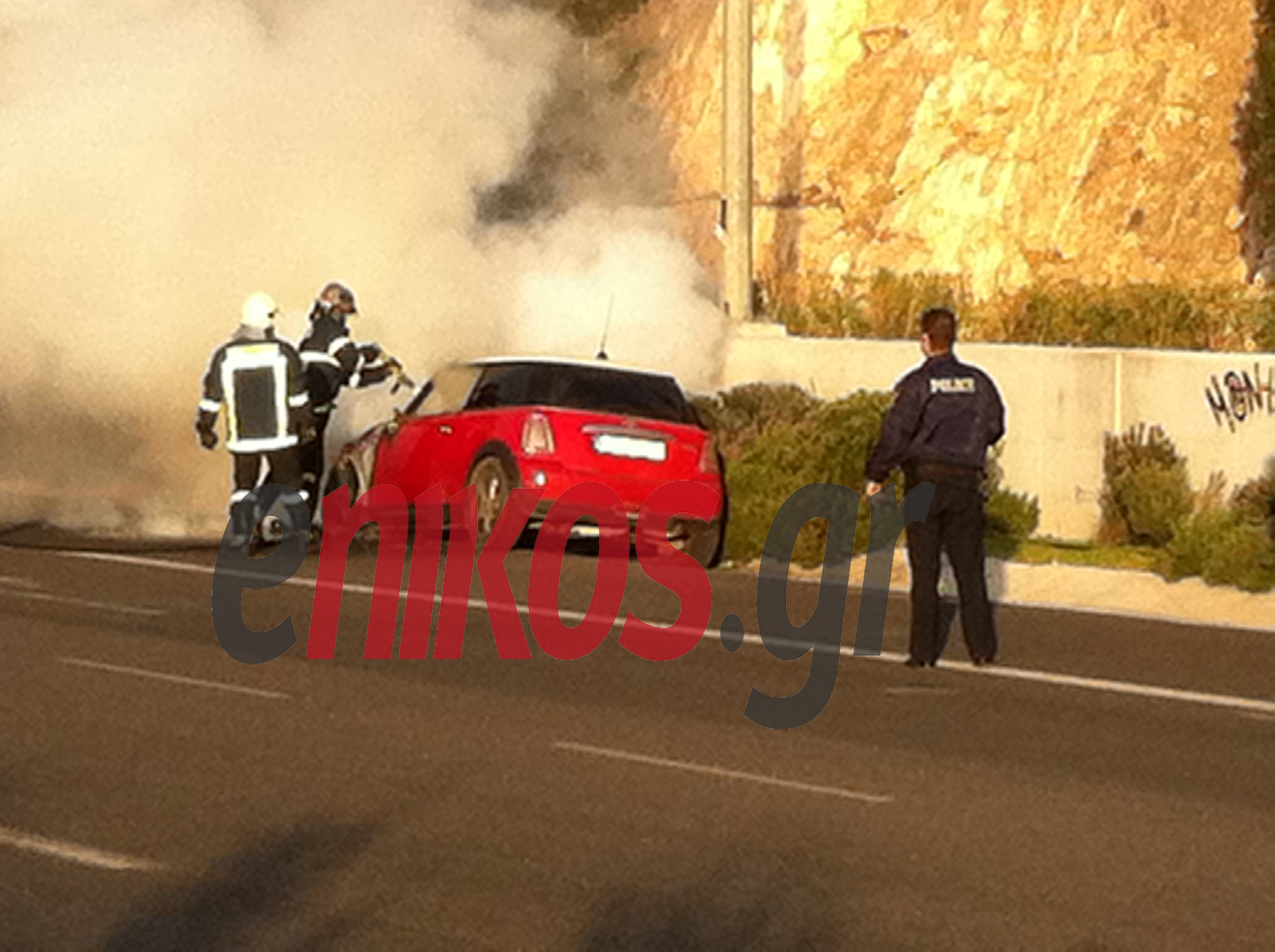 ΤΩΡΑ- Φωτιά σε αυτοκίνητο στην Κατεχάκη