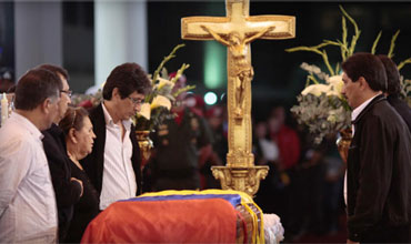 Παγκόσμιοι ηγέτες και διάσημοι στην κηδεία του Τσάβες