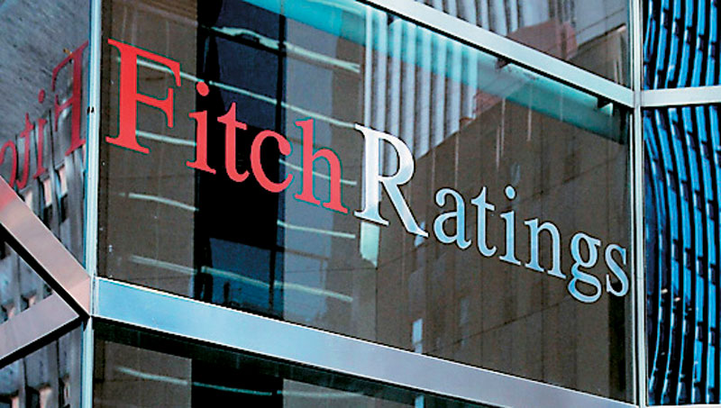 ΤΩΡΑ-Ο Fitch υποβάθμισε τη Λαϊκή και την Κύπρου