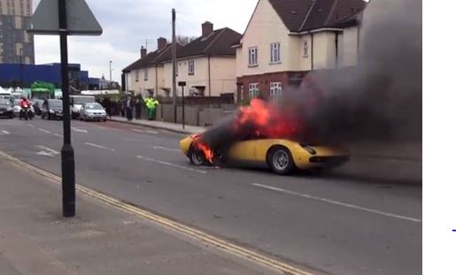ΒΙΝΤΕΟ-Λαμποργκίνι έγινε… στάχτη
