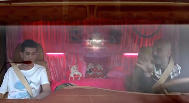 Αποσύρθηκε ο “λαμέ” φορτηγατζής