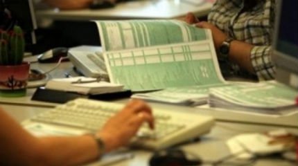 Ρύθμιση “σκούπα” για το “χαράτσι” και τα χρέη