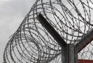 Συμπλοκή λαθρομεταναστών σε κέντρο φύλαξης