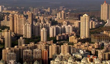 Τραγωδία με κατάρρευση κτιρίου στην Ινδία