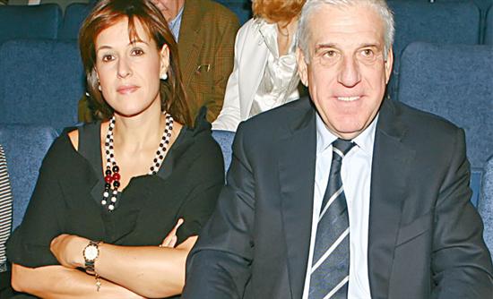 Ο λογαριασμός της Ρούλας «έκαψε» τον Γιάννο