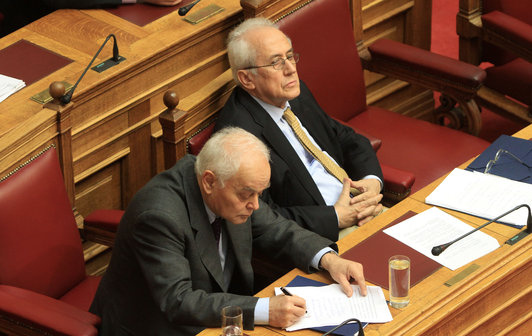 Οι Αντώνηδες της ΔΗΜΑΡ βάζουν “φωτιά” στο πολυνομοσχέδιο