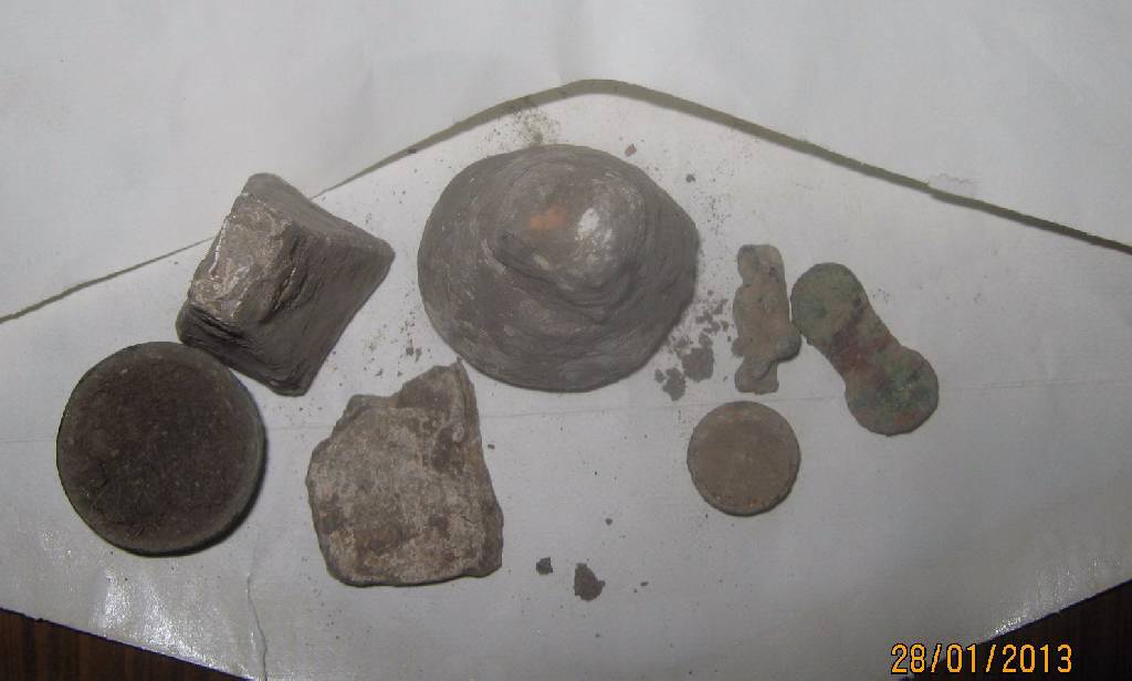 Αστυνομικοί συνελήφθησαν για αρχαιοκαπηλία