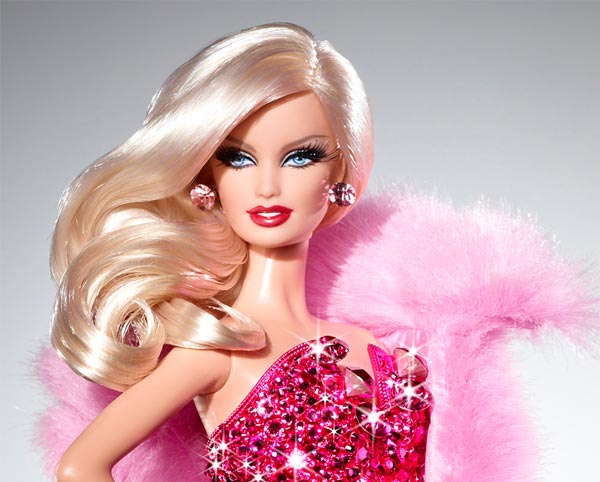 Η διάσημη Barbie χωρίς… μακιγιάζ