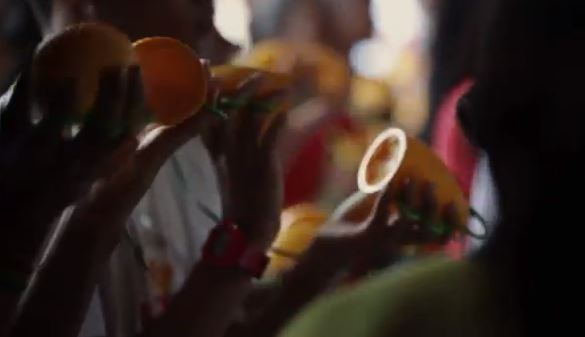 ΒΙΝΤΕΟ- Η Βουβουζέλα πέθανε, ζήτω η Κασιρόλα