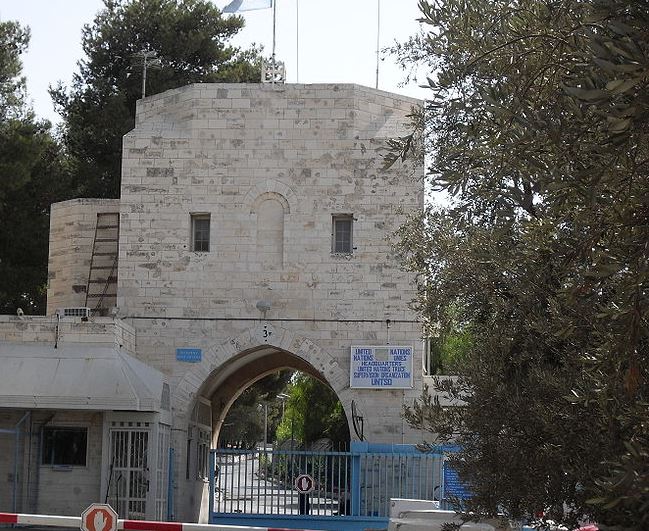 Φωτιά σε οχήματα του ΟΗΕ