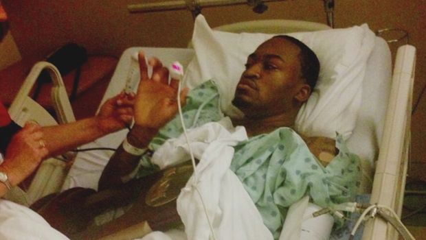 ΦΩΤΟ-Συγκλόνισε με τον τραυματισμό του, συγκλονίζει με την παλικαριά του