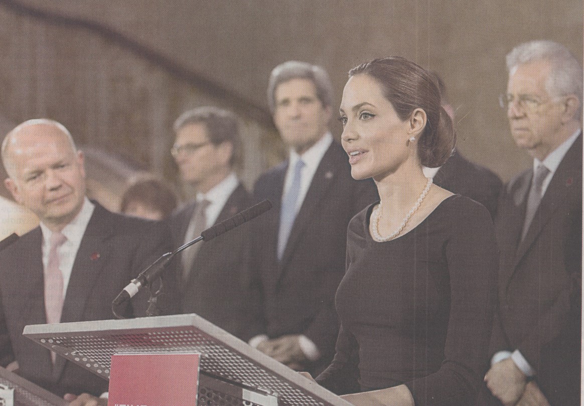 ΦΩΤΟ-Η Αντζελίνα Τζολί στους G8