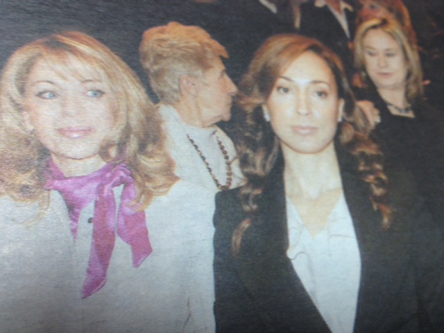 ΦΩΤΟ-Όταν η Έλλη Στάη ήταν φίλη της Βίκυς Σταμάτη