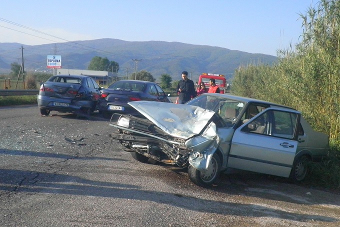 ΦΩΤΟ-Καραμπόλα στην Εθνική