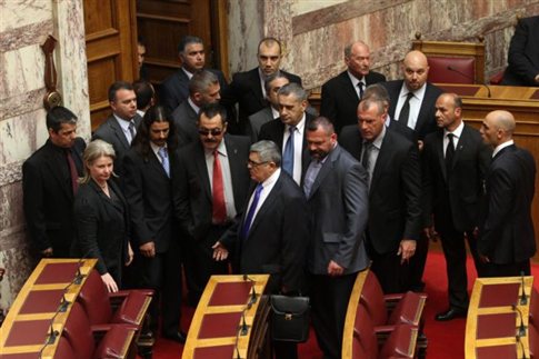 Γιατί απουσιάζει η Χρυσή Αυγή από τη συζήτηση για τις γερμανικές αποζημιώσεις;