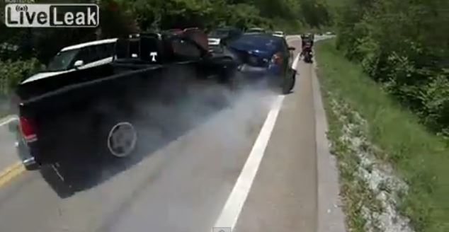 ΒΙΝΤΕΟ-Έκανε στην άκρη και…σώθηκε