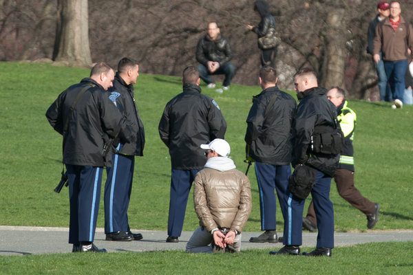 ΦΩΤΟ – Βοστώνη: Σύλληψη υπόπτου