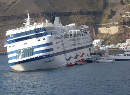 Σαν σήμερα βυθίστηκε το Sea Diamond